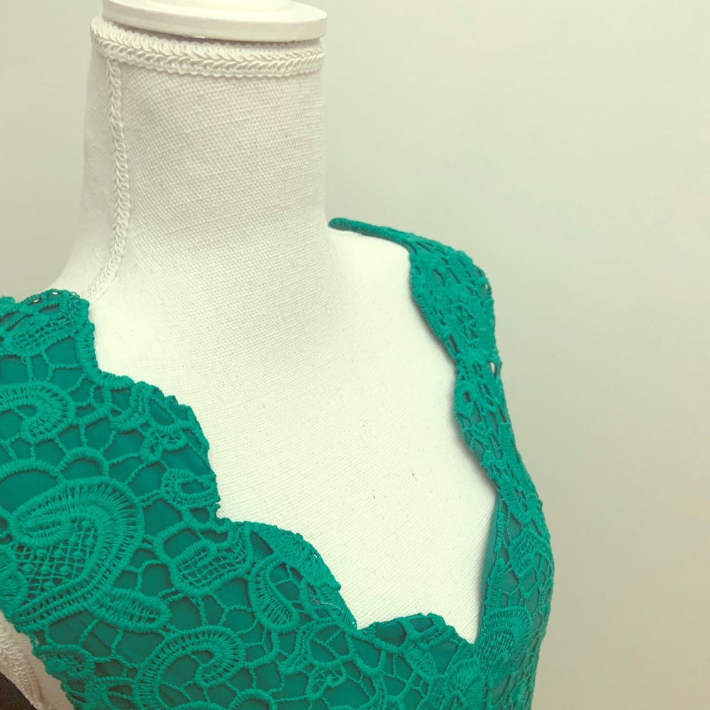 MODCLOTH EMERALD GREEN lace dress!